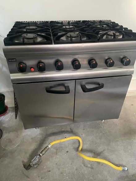 Photo of free Still available - Catering oven (N8 near fire station)