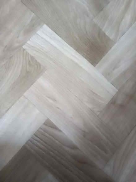 Photo of free Herringbone vinyl flooring offcuts (Sinfin DE24) #1