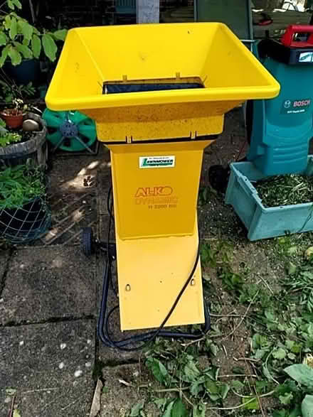 Photo of free Faulty garden shredder (Kennington OX1) #1