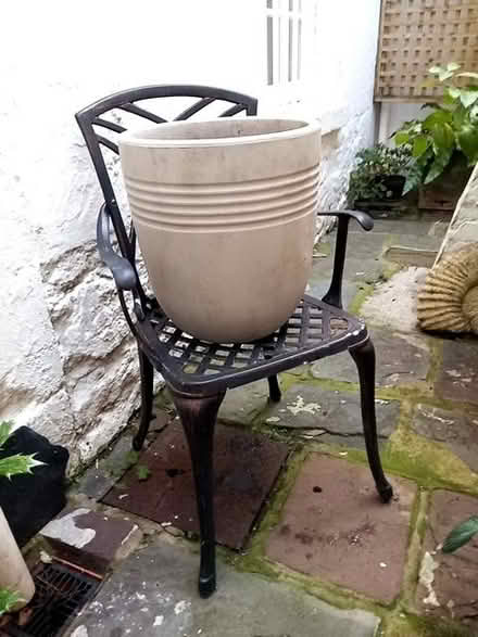 Photo of free Garden pot (Bath)