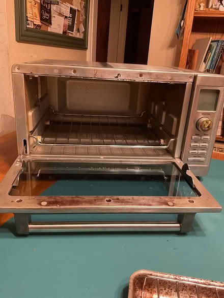 Photo of free 10-year-old Cuisinart toaster oven (M.H. DeWitt and West Main.) #2