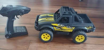 Photo of free Remote Control Jeep (Columbia, Clemens Crossing) #1