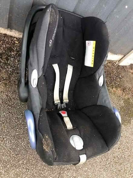 Photo of free MaxiCosi seat for baby (Haslucks Green B90) #1