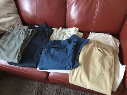 Photo of free Men’s trousers size 34 waist (TW14 bedfont)