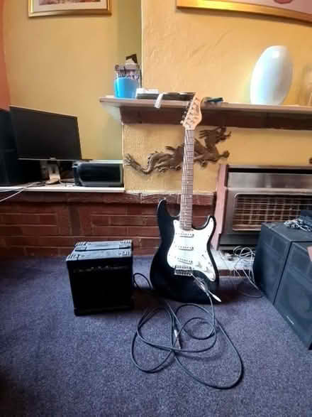 Photo of free Electric Guitar (CT11) #1