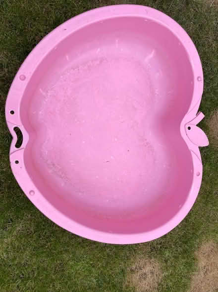 Photo of free Large Sand/water tray (SG19) #1