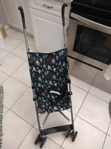 Photo of free Umbrella stroller (Coconut Creek - Lyons & Sample) #2