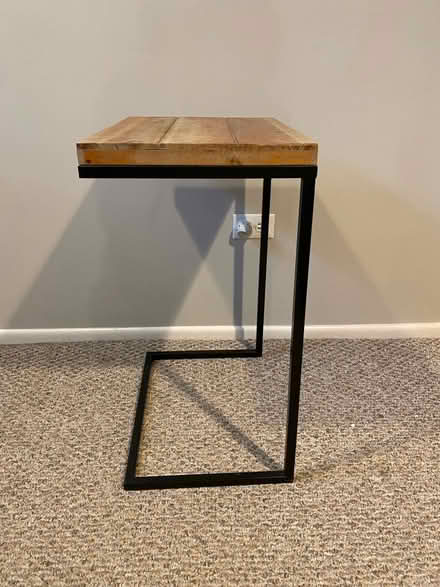 Photo of free Small table (North side of Oak Park)