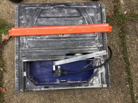 Photo of free Powered? Tile cutter (Summertown OX2)