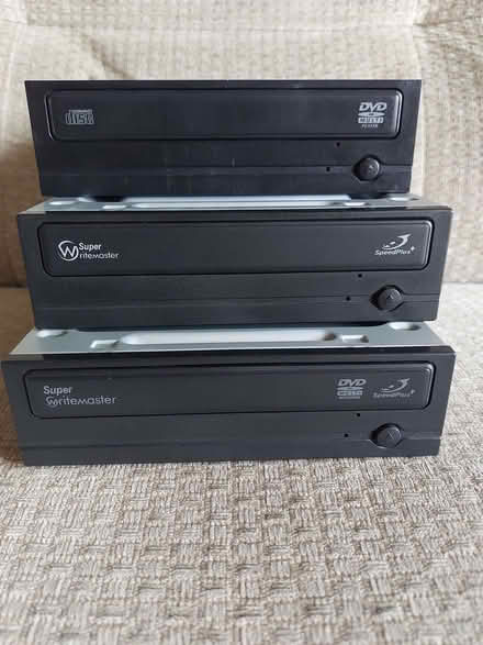 Photo of free CD / DVD Drives (Hurstpierpoint BN6) #1