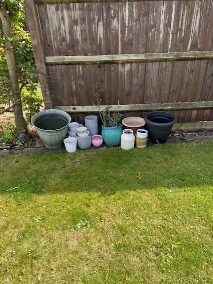 Photo of free Garden pots (Felpham Beach Estate PO22) #1