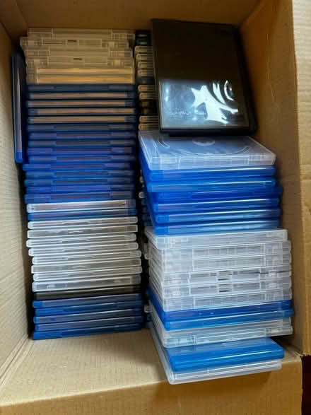 Photo of free Box of empty Blu-ray cases (North Hollywood)