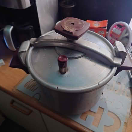 Photo of free SEB pressure cooker (Torquay)