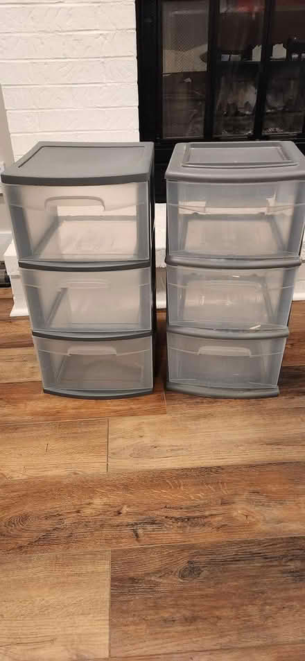 Photo of free storage drawers (45424)