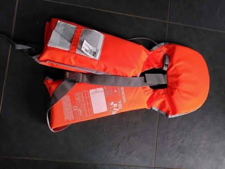 Photo of free child's life vest (Swaythling SO17) #2