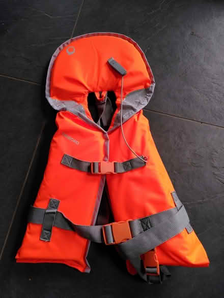 Photo of free child's life vest (Swaythling SO17) #1