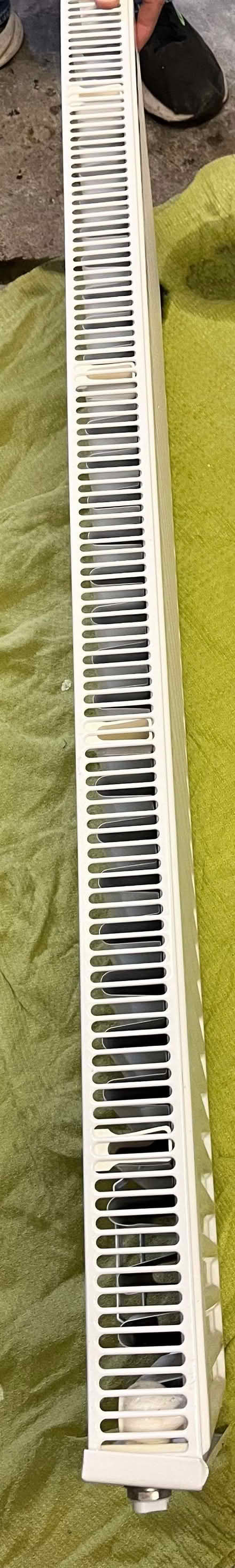 Photo of free small single panel radiator (Craigmount EH12) #3