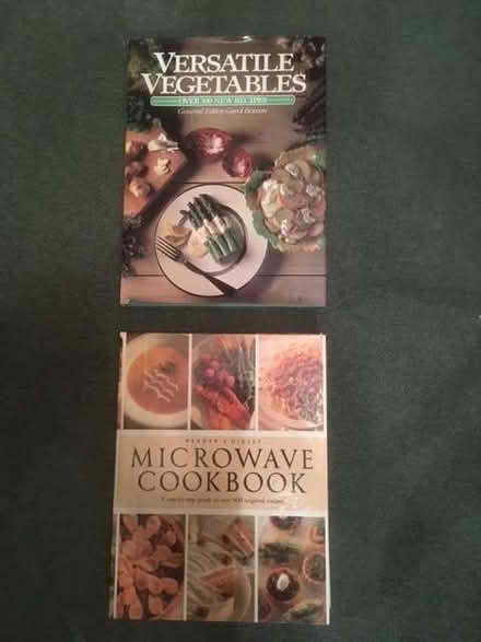 Photo of free microwave cook book (Queens Park CM12) #1