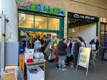 Photo of free LOTS OF STUFF! At Freegle FREE SHOP (The Level BN1) #2