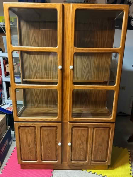 Photo of free China cabinet (Downers Grove - South) #1