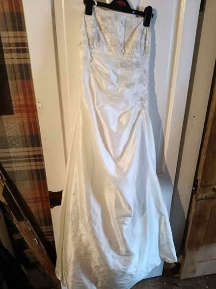 Photo of free BS30 Oldland/Warmley area Wedding Dress (The Batch) #3