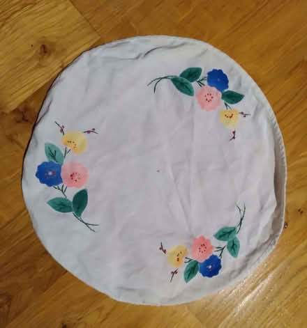 Photo of free Vintage Floral hand sew table centre (Penarth CF64) #1