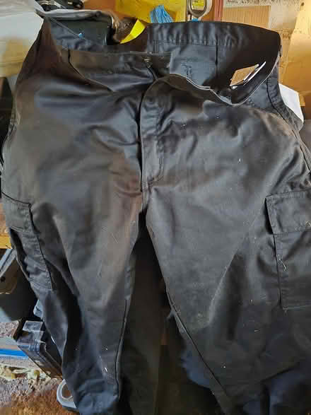 Photo of free Work trousers 👖 (Wv10 6nz) #1