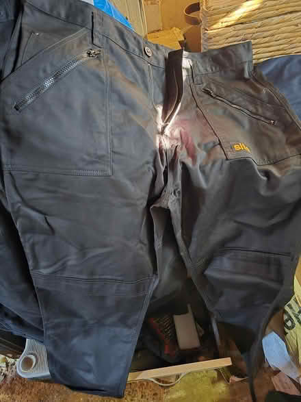 Photo of free Work trousers 👖 (Wv10 6nz) #4