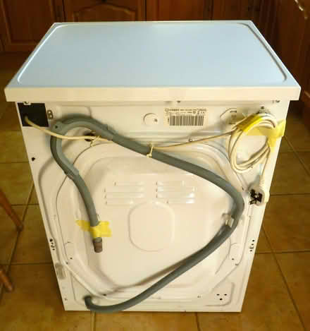 Photo of free Indesit Washing Machine (Barnacle CV7) #3