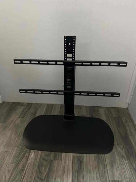 Photo of free Swiveling TV Stand (Lombard) #1