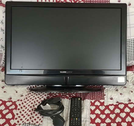 Photo of free 25" tv (Chesterfield S40) #1