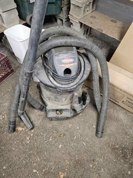 Photo of free large 6HP shop vac (Poughkeepsie) #1