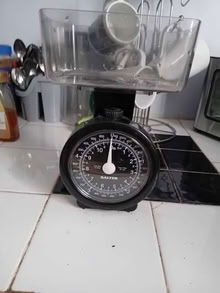 Photo of free Small manual kitchen scales (Kingsholm GL1) #1