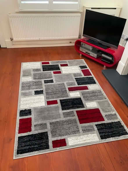 Photo of free 'Stella' Mattex rug (Moulsham CM2) #1