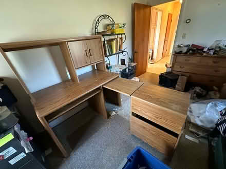 Photo of free Desk (Milford MI) #3