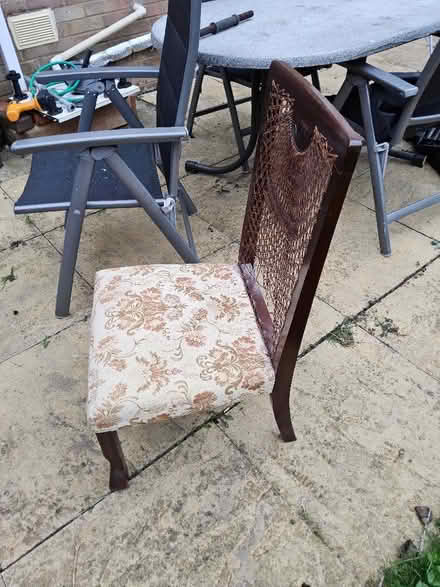 Photo of free Small chair for upcycling (Putnoe MK41) #1