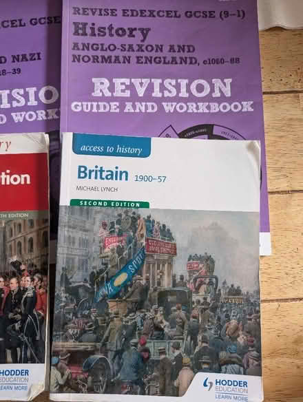 Photo of free School history books & revision guides (Shippon OX13) #2