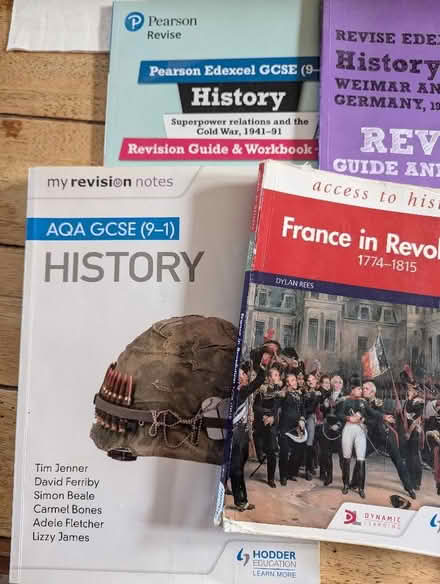 Photo of free School history books & revision guides (Shippon OX13) #4