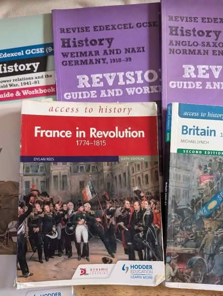 Photo of free School history books & revision guides (Shippon OX13) #3