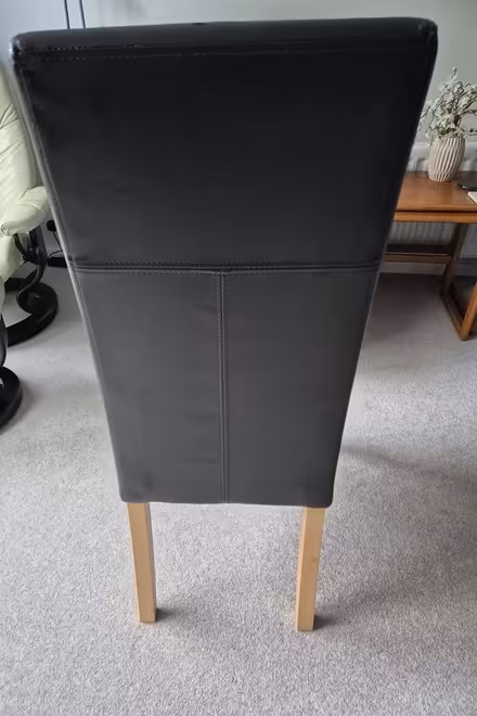 Photo of free 1 used chair (DE72) #3