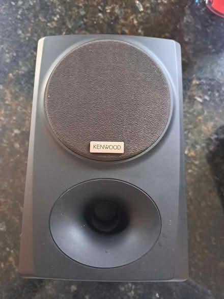 Photo of free 5 speaker system (Bayview & St. John's)