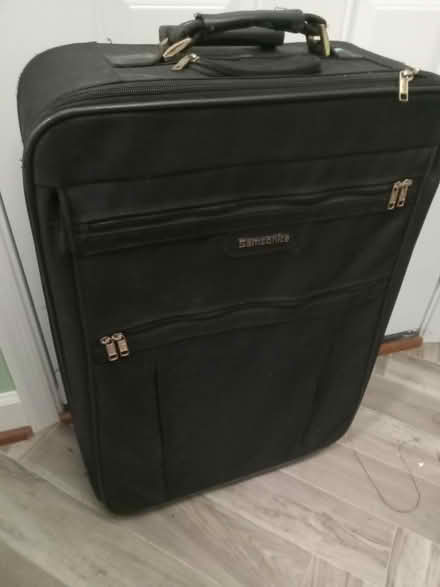 Photo of free pair of 26" wheeled suitcases (Rte 17 (southern fauquier))