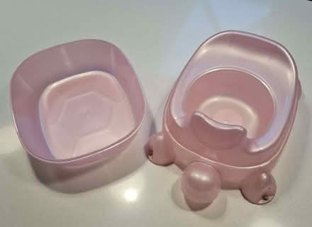 Photo of free Pink potty/step (Belle Vue SY3) #2