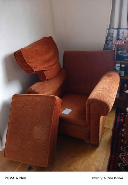 Photo of free Single armchair (WD19) #2