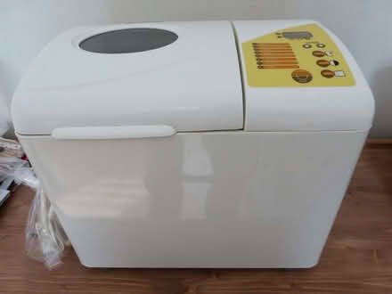 Photo of free breadmaker (Gardenhall G75) #1