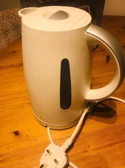 Photo of free Well used kettle (OX29) #1