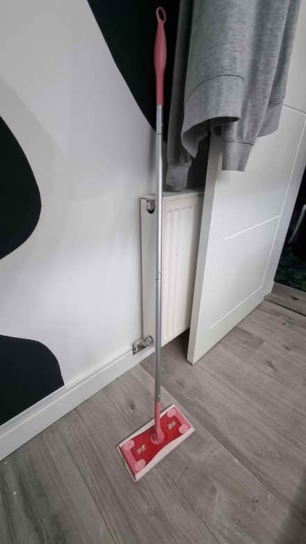 Photo of free Flash mop (Scotstounhill G14) #1