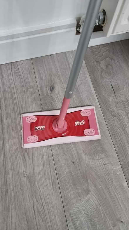 Photo of free Flash mop (Scotstounhill G14) #2