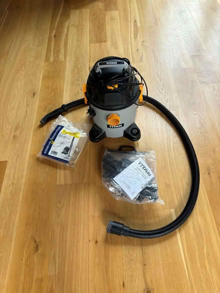 Photo of free Wet and dry vacuum cleaner (Heale TA10) #2