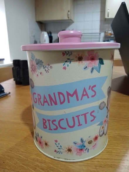 Photo of free Biscuit Tin (Stroud GL10) #1